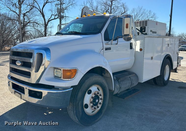 image for item DR7490 2008 Ford F750 Super Duty  utility / service truck