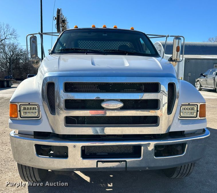 image for item DR7490 2008 Ford F750 Super Duty  utility / service truck