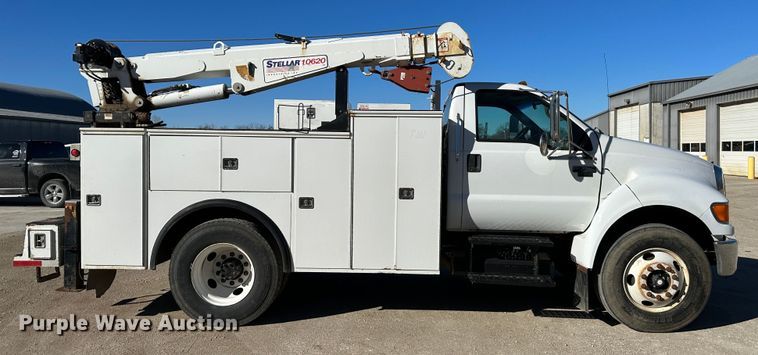 image for item DR7490 2008 Ford F750 Super Duty  utility / service truck