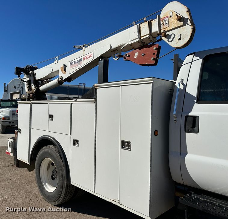 image for item DR7490 2008 Ford F750 Super Duty  utility / service truck