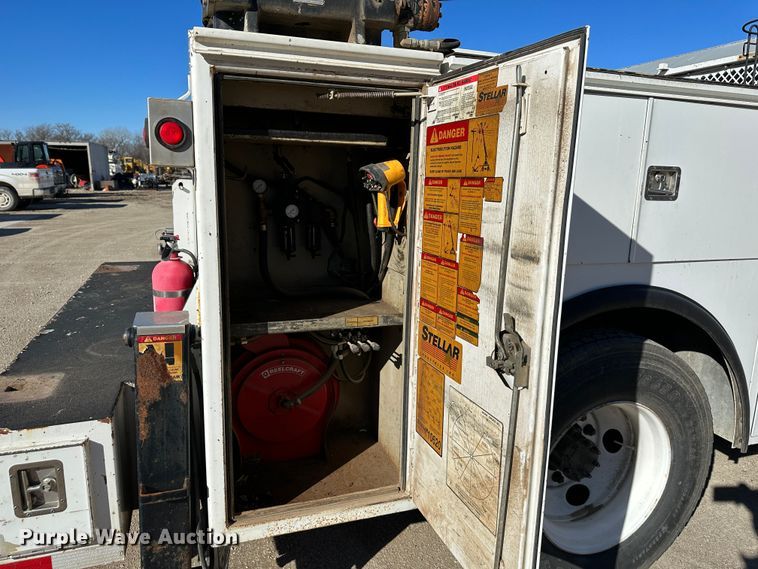 image for item DR7490 2008 Ford F750 Super Duty  utility / service truck