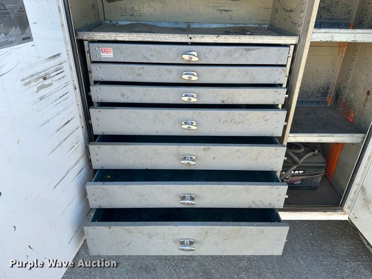 image for item DR7490 2008 Ford F750 Super Duty  utility / service truck