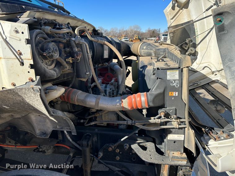 image for item DR7490 2008 Ford F750 Super Duty  utility / service truck