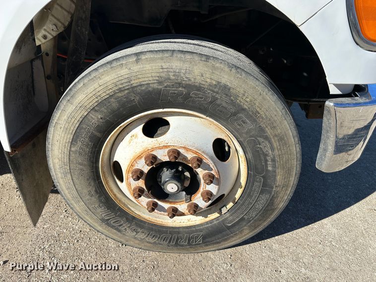 image for item DR7490 2008 Ford F750 Super Duty  utility / service truck