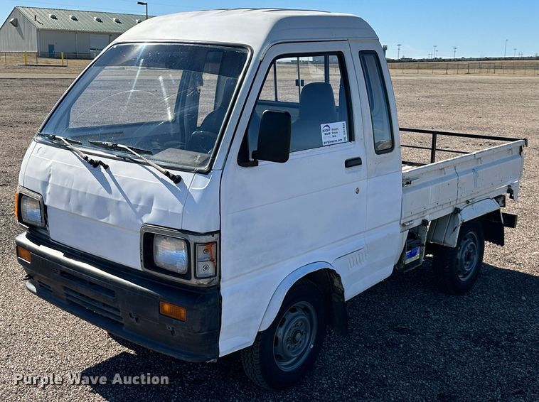 image for item DR7498 Daihatsu  mini truck