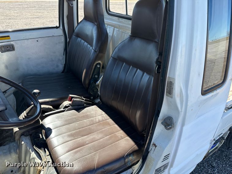 image for item DR7498 Daihatsu  mini truck