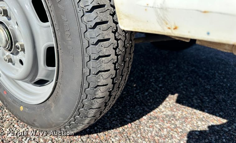 image for item DR7498 Daihatsu  mini truck