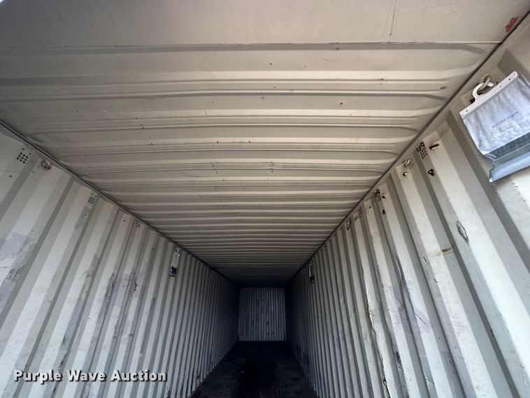 image for item DR7502 Shipping container
