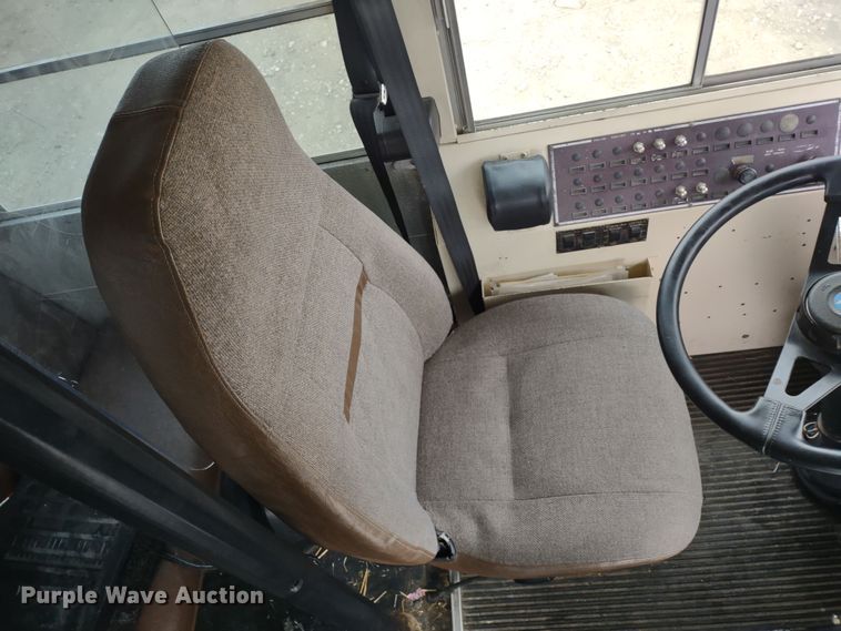 image for item DR8181 1998 Blue Bird TC2000  school bus