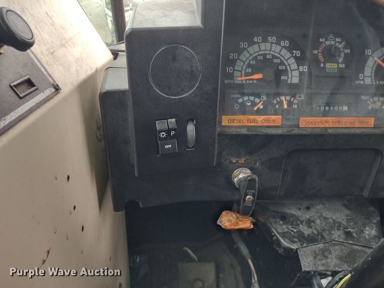 image for item DR8181 1998 Blue Bird TC2000  school bus