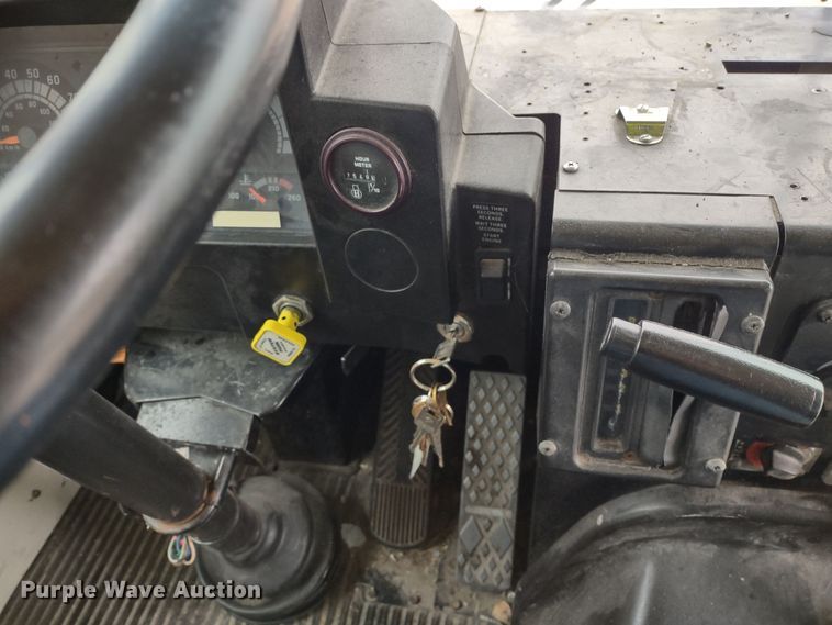 image for item DR8181 1998 Blue Bird TC2000  school bus