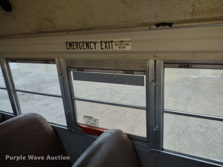 image for item DR8181 1998 Blue Bird TC2000  school bus