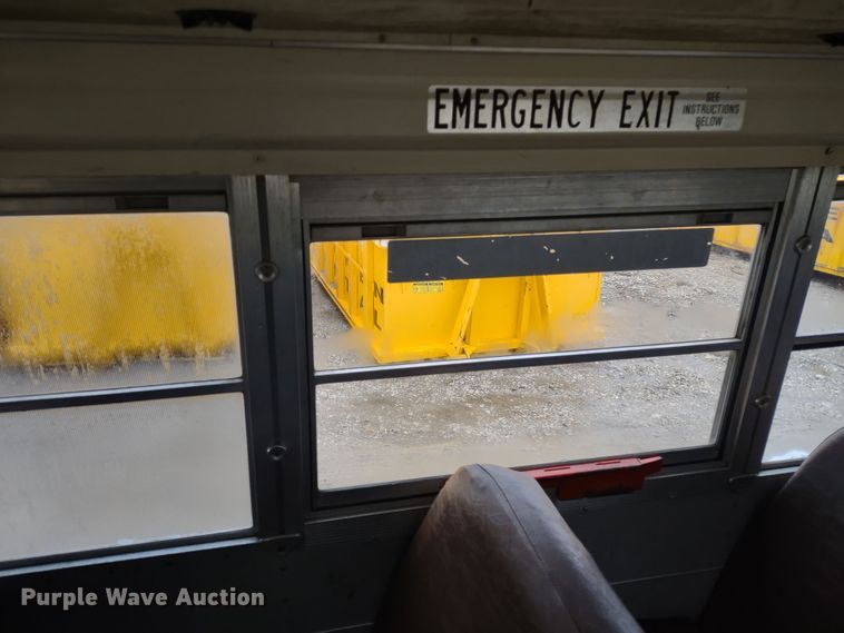 image for item DR8181 1998 Blue Bird TC2000  school bus