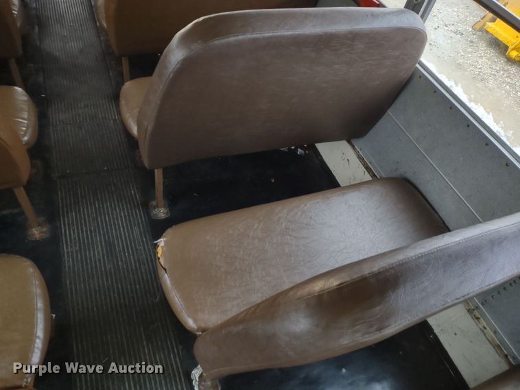 image for item DR8181 1998 Blue Bird TC2000  school bus