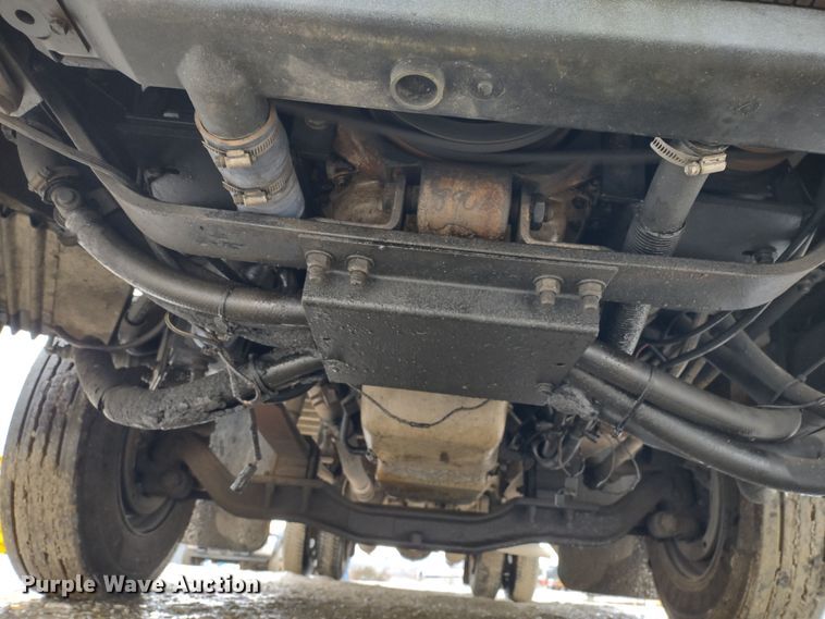 image for item DR8181 1998 Blue Bird TC2000  school bus