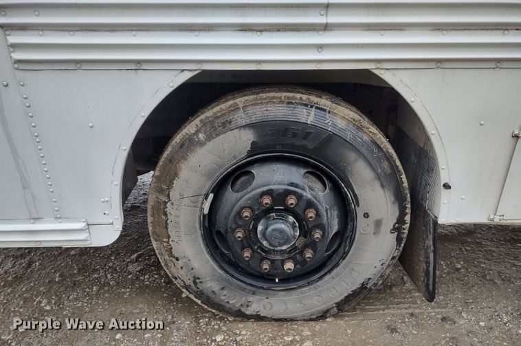 image for item DR8181 1998 Blue Bird TC2000  school bus