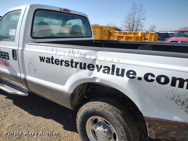 image for item DR8193 2000 Ford F250 Super Duty  pickup truck