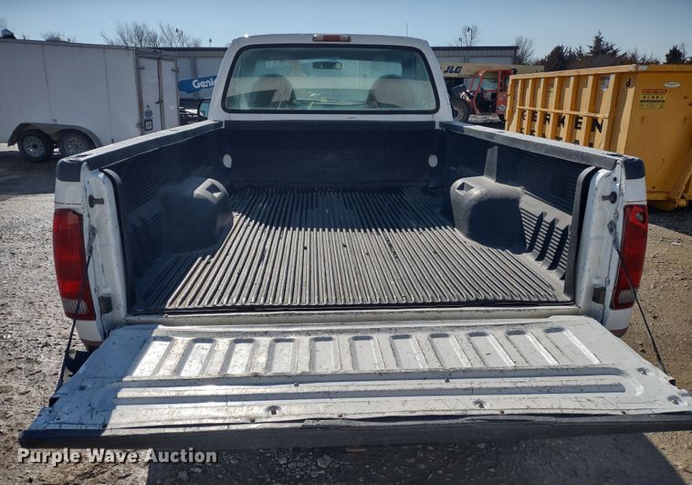 image for item DR8193 2000 Ford F250 Super Duty  pickup truck