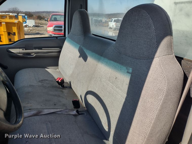 image for item DR8193 2000 Ford F250 Super Duty  pickup truck