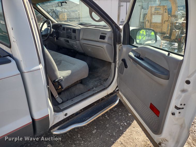 image for item DR8193 2000 Ford F250 Super Duty  pickup truck