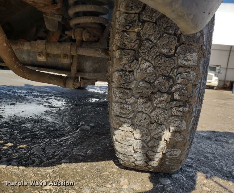 image for item DR8193 2000 Ford F250 Super Duty  pickup truck