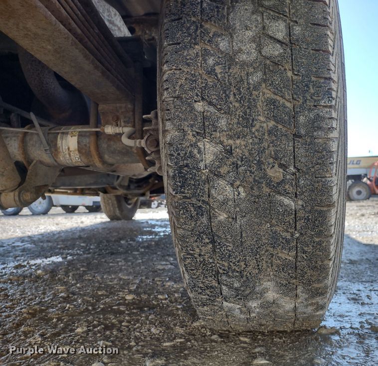 image for item DR8193 2000 Ford F250 Super Duty  pickup truck