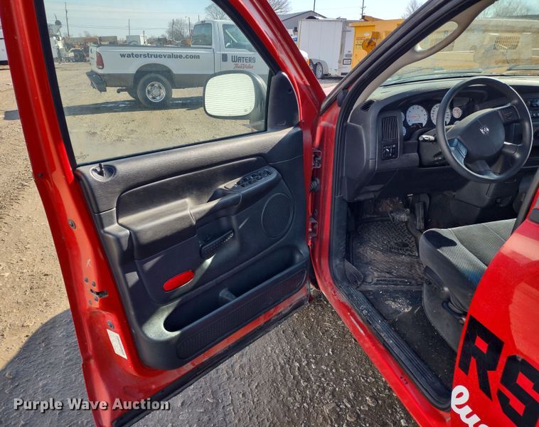 image for item DR8194 2005 Dodge Ram 1500  Quad Cab pickup truck