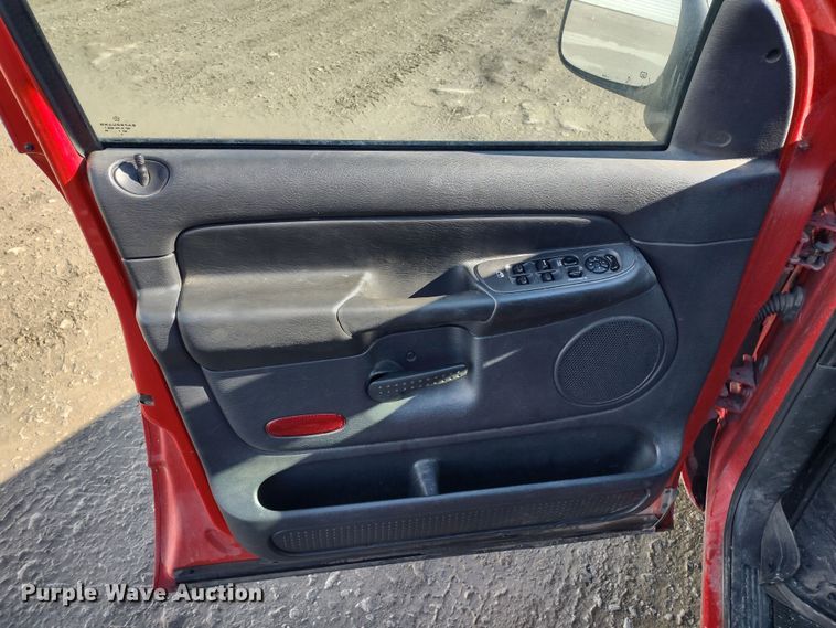 image for item DR8194 2005 Dodge Ram 1500  Quad Cab pickup truck