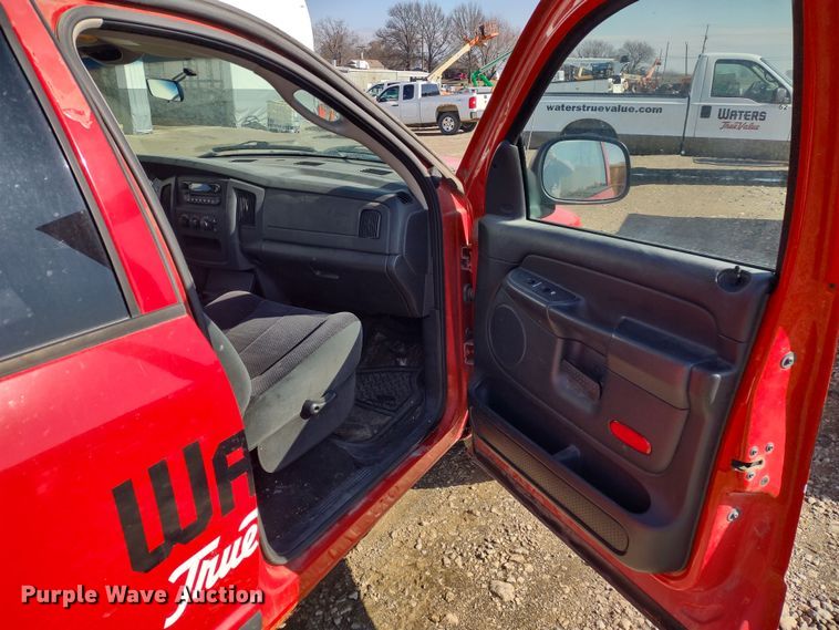 image for item DR8194 2005 Dodge Ram 1500  Quad Cab pickup truck