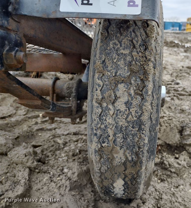 image for item DR8199 Tilt deck utility trailer