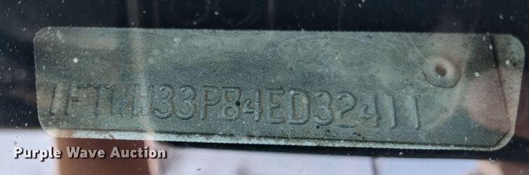 image for item DR8213 2004 Ford F350 Super Duty Lariat  Crew Cab pickup truck