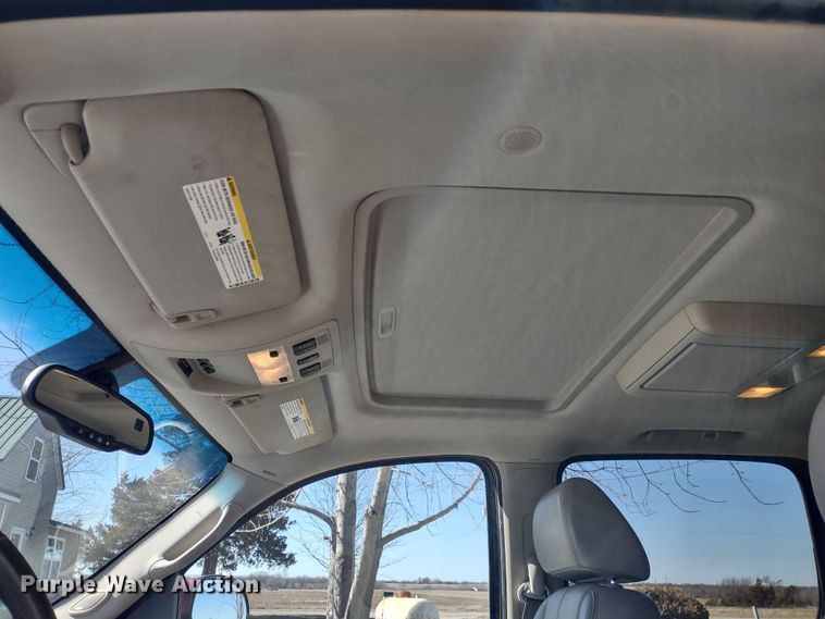 image for item DR8214 2007 Chevrolet Suburban LS 1500  SUV