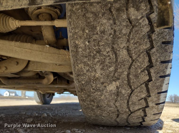 image for item DR8214 2007 Chevrolet Suburban LS 1500  SUV