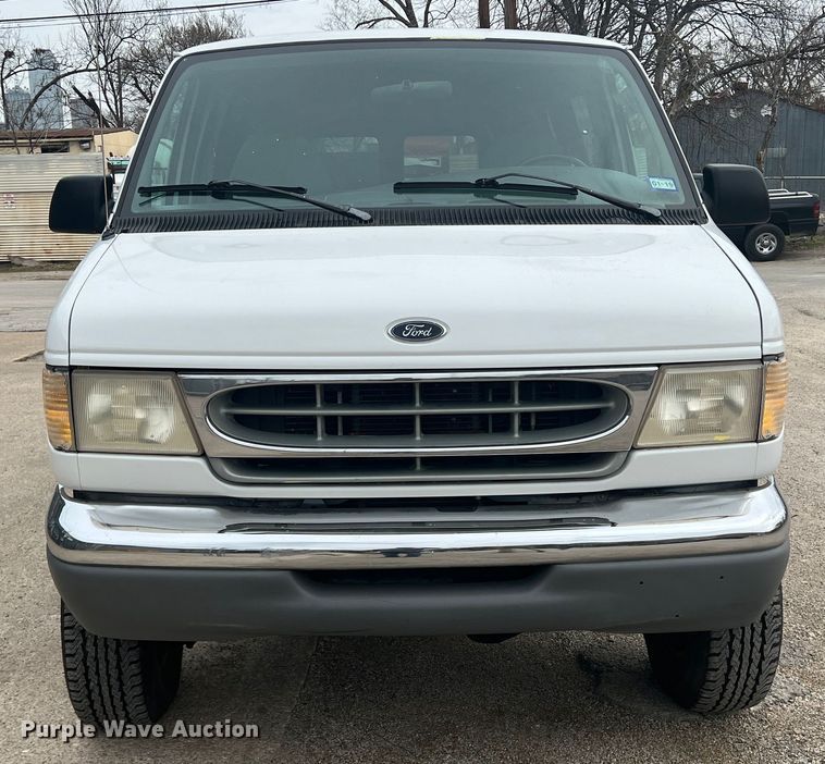 image for item DS2743 1999 Ford E350 Super Duty  van