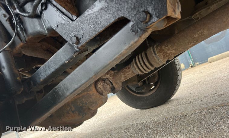 image for item DS2743 1999 Ford E350 Super Duty  van