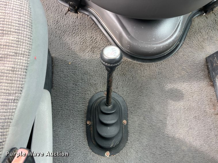 image for item DS2743 1999 Ford E350 Super Duty  van