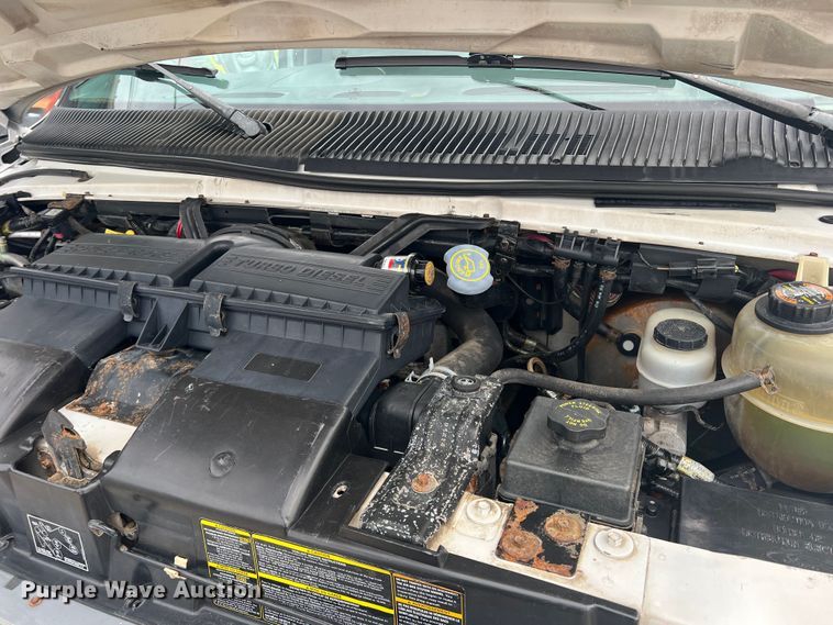 image for item DS2743 1999 Ford E350 Super Duty  van