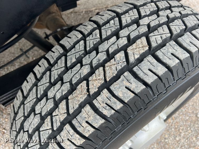 image for item DS2743 1999 Ford E350 Super Duty  van