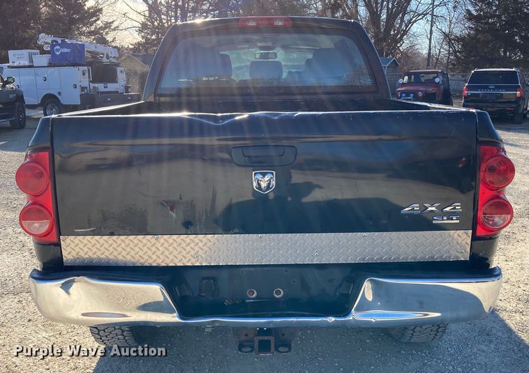 image for item DS6753 2007 Dodge Ram 1500 SLT  Mega Cab pickup truck