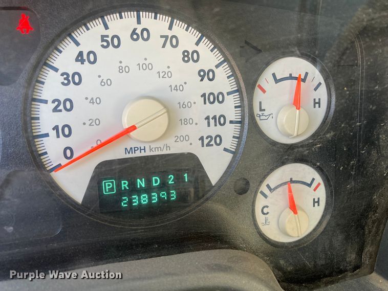 image for item DS6753 2007 Dodge Ram 1500 SLT  Mega Cab pickup truck