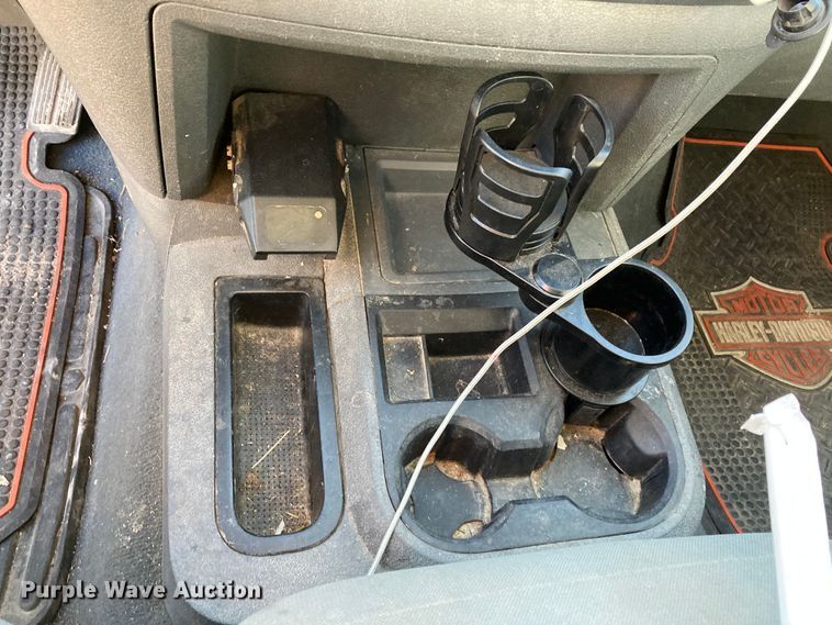 image for item DS6753 2007 Dodge Ram 1500 SLT  Mega Cab pickup truck