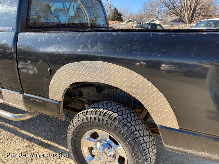 image for item DS6753 2007 Dodge Ram 1500 SLT  Mega Cab pickup truck