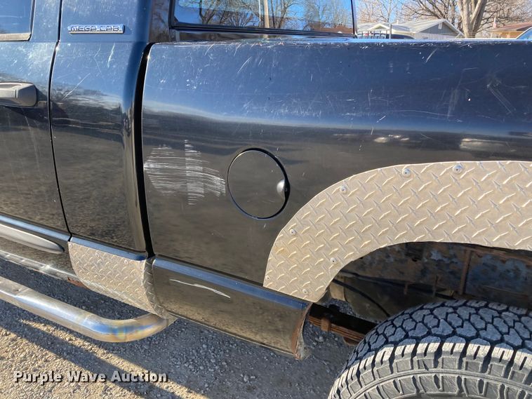 image for item DS6753 2007 Dodge Ram 1500 SLT  Mega Cab pickup truck