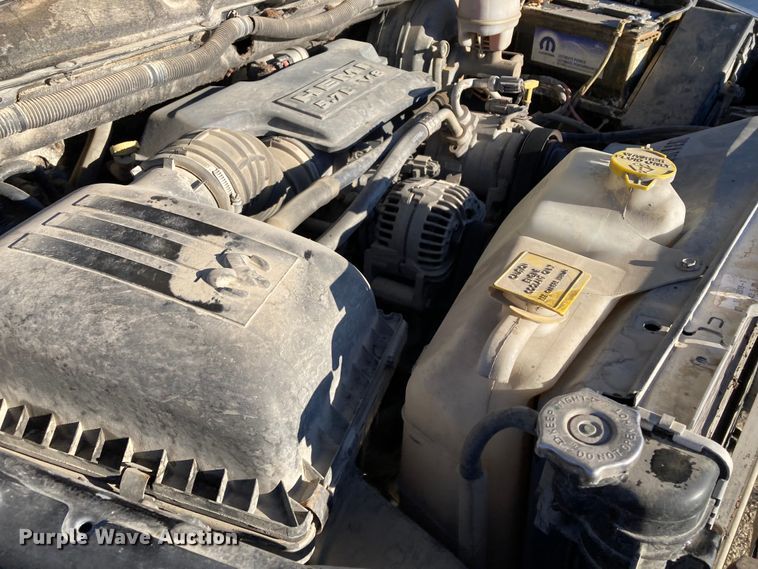 image for item DS6753 2007 Dodge Ram 1500 SLT  Mega Cab pickup truck