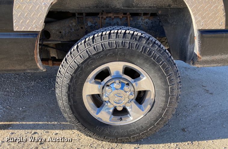 image for item DS6753 2007 Dodge Ram 1500 SLT  Mega Cab pickup truck