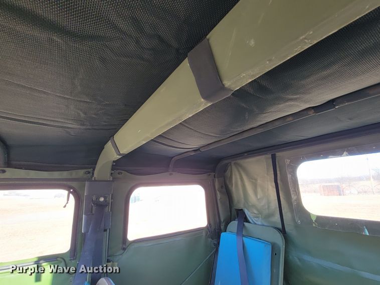 image for item HG9368 2006 Am General M1097R1 HMMWV Humvee SUV