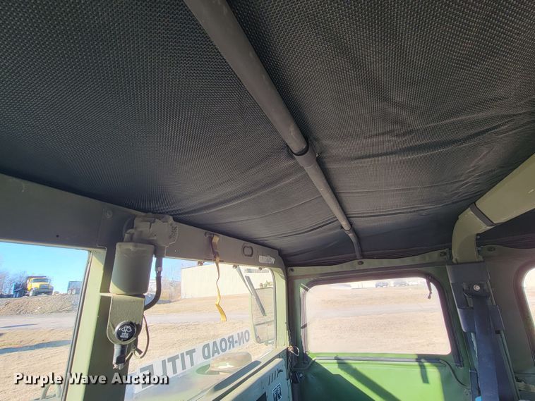 image for item HG9368 2006 Am General M1097R1 HMMWV Humvee SUV