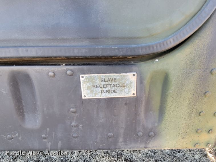 image for item HG9368 2006 Am General M1097R1 HMMWV Humvee SUV