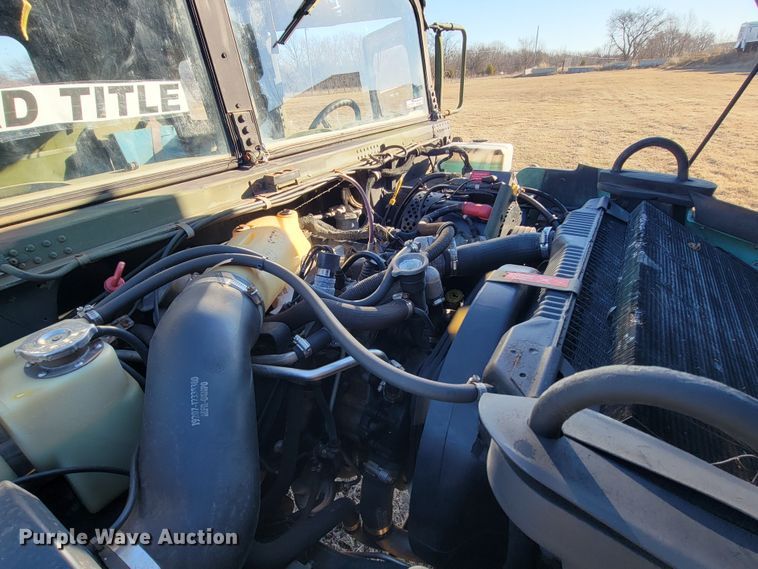 image for item HG9368 2006 Am General M1097R1 HMMWV Humvee SUV