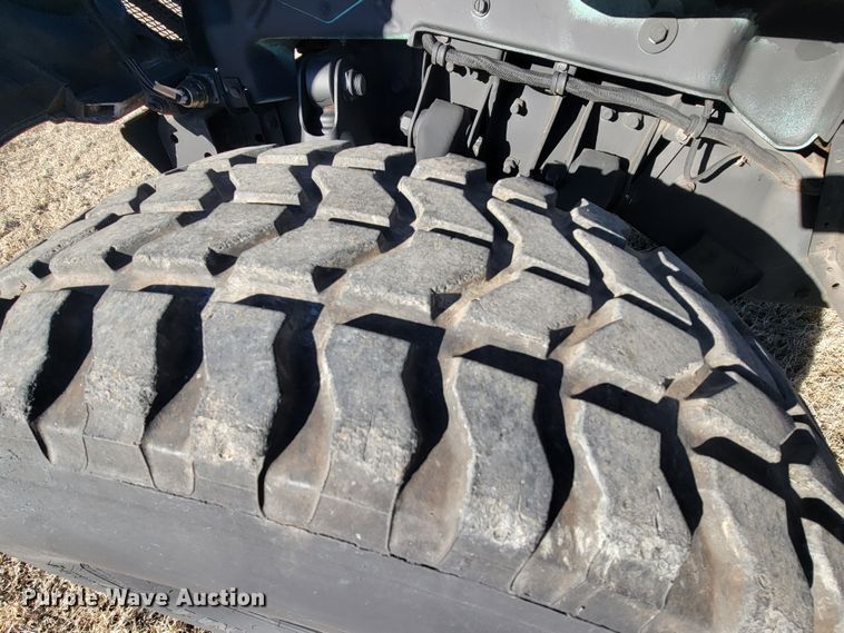 image for item HG9368 2006 Am General M1097R1 HMMWV Humvee SUV